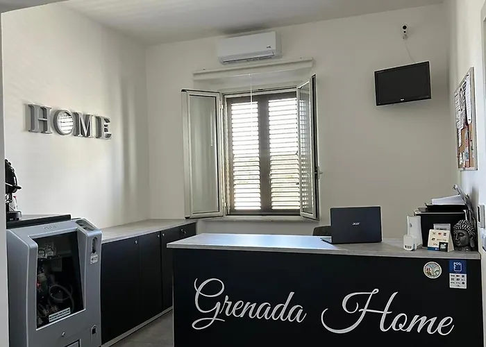 Bed & Breakfast Grenada Praia a Mare
